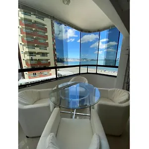  Apartamento Frente Mar